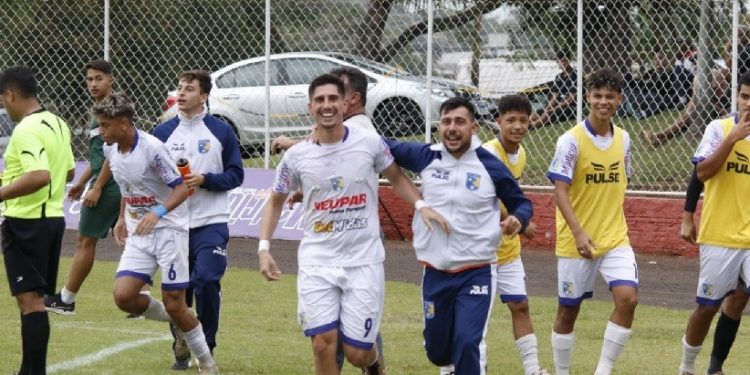 Foto/legenda: Confronto terá transmissão ao vivo via @tvazulãodafronteira no Youtube
Créditos: Abel da Banca Foto/legenda: Confronto terá transmissão ao vivo via @tvazulãodafronteira no Youtube
Créditos: Abel da Banca