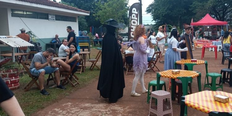 A praça do bairro Bourbon possui quadra de esporte, além da sede da AMBB - Foto: Arquivo A praça do bairro Bourbon possui quadra de esporte, além da sede da AMBB - Foto: Arquivo