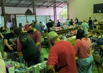 Foram vendidos 25 mil itens para 500 pessoas - Foto Divulgação