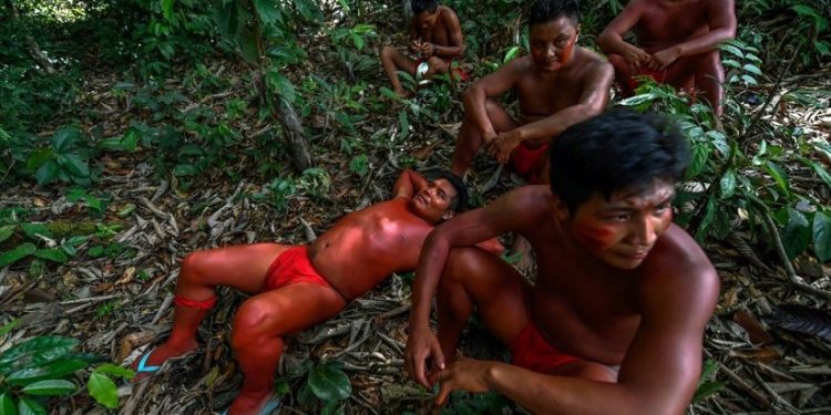 Muitos dos Waiãpi são jovens - Foto: Reprodução Muitos dos Waiãpi são jovens - Foto: Reprodução