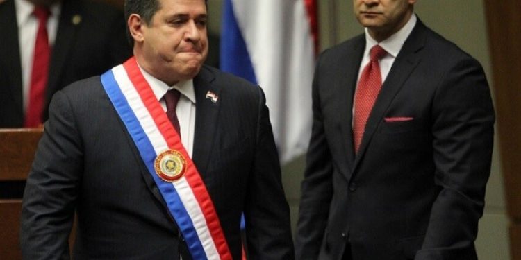 El expresidente de Paraguay Horacio Cartes durante el traspaso de poderes a su sucesor en Asunción el 15 de agosto de 2018. El expresidente de Paraguay Horacio Cartes durante el traspaso de poderes a su sucesor en Asunción el 15 de agosto de 2018.