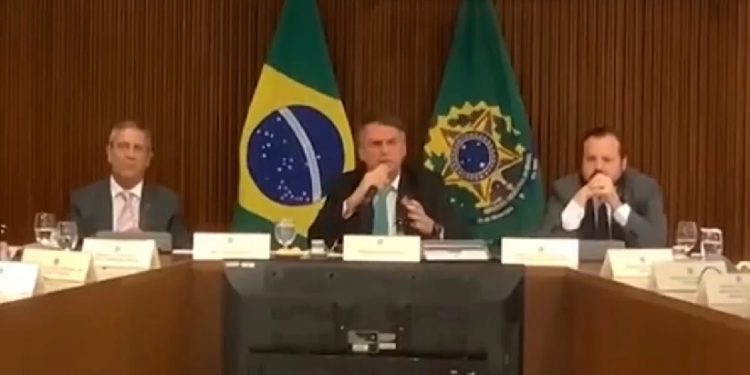 Vídeo de reunião de Bolsonaro e ministros em investigação de tentativa de golpe