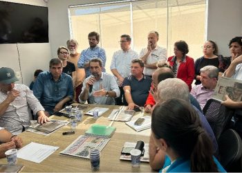 Reunião em Londrina reuniu autoridades estaduais e dos municípios que compõem a Amepar. Foto: Giovana Oliveira da Silva / Itaipu Binacional