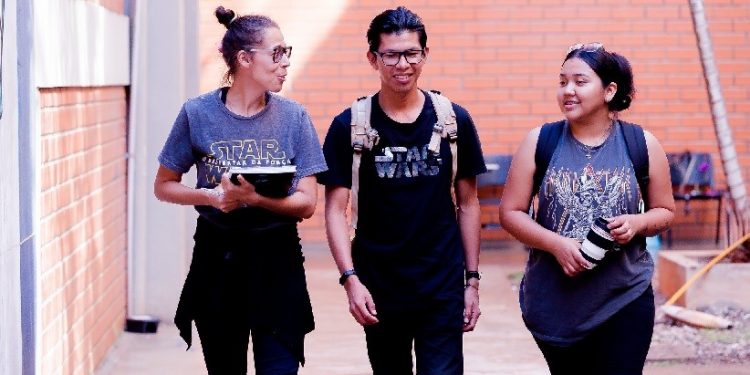 Localizada em Foz do Iguaçu (PR), UNILA conta com estudantes de mais de 30 nacionalidades