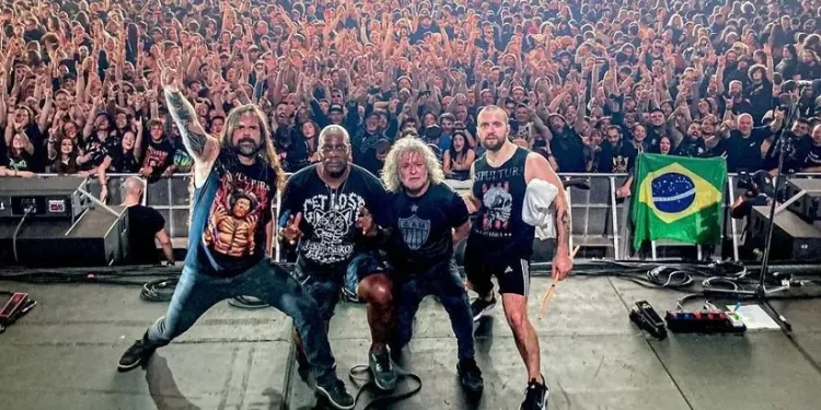 Foto: Reprodução/Banda Sepultura durante turnê em 2023/Instagram Foto: Reprodução/Banda Sepultura durante turnê em 2023/Instagram