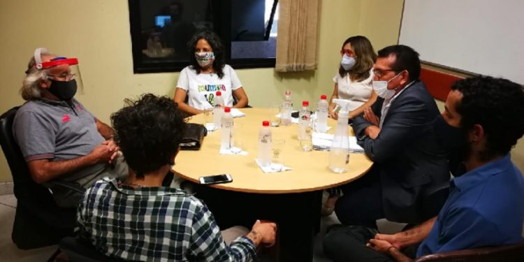 Fotografía de inicio: Reunión de la comitiva con la Comisión de DDHH del Congreso de la Nación. Fotografía de inicio: Reunión de la comitiva con la Comisión de DDHH del Congreso de la Nación.