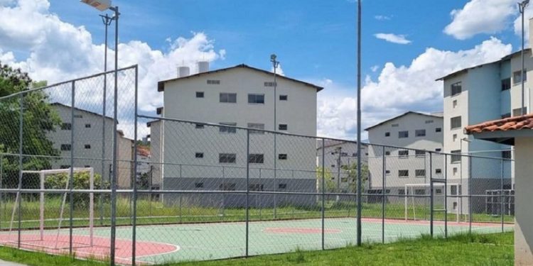 Entre as famílias que vão morar no local, 587 participam do Bolsa Família ou do BPC e receberam os apartamentos por contratos de doação - Foto: Divulgação / Caixa