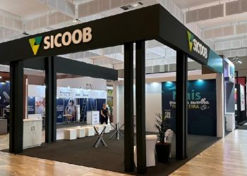 Arrojado estande do Sicoob na Expomed é um projeto e estrutura da Map Eventos - foto: Divulgação