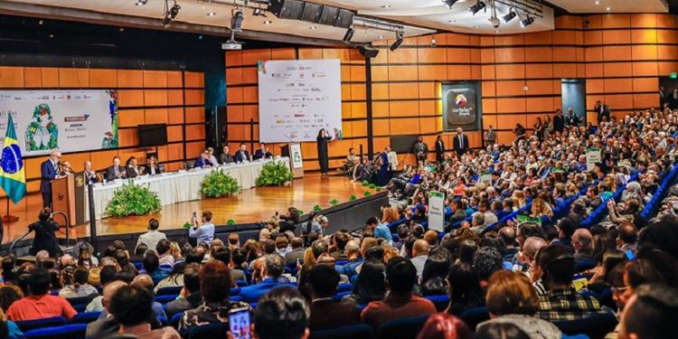 O presidente Lula durante discurso na abertura da Feira Internacional do Livro de Bogotá, que homenageia o Brasil. Foto: Ricardo Stuckert / PR