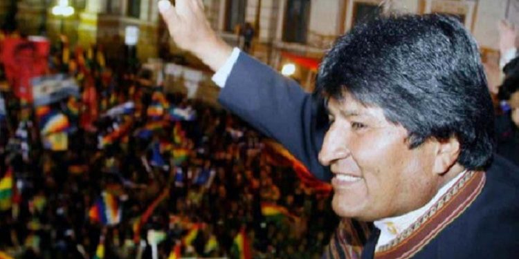 Evo Morales: de líder dos "cocaleros" a presidente da Bolívia Evo Morales: de líder dos "cocaleros" a presidente da Bolívia