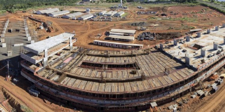 Obras do bloco de aulas no campus Niemeyer: estudo é necessário para a retomada da construção Obras do bloco de aulas no campus Niemeyer: estudo é necessário para a retomada da construção