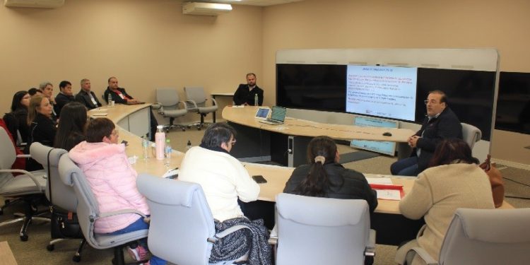 Comissão Técnica de Saúde Indígena - reativada na 193ª reunião do GT Itaipu-Saúde Comissão Técnica de Saúde Indígena - reativada na 193ª reunião do GT Itaipu-Saúde