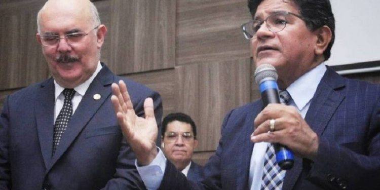 Pastor ligado ao bolsonarista Milton Ribeiro pediu 1kg de ouro para liberar verbas no MEC - Foto: Reprodução