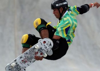 Augusto Akio é campeão mundial de skate park. em Roma - Foto: Getty Images