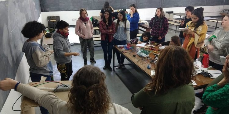 Crédito fotos e vídeos: ELAC / Grupo de estudo Maloca Crédito fotos e vídeos: ELAC / Grupo de estudo Maloca