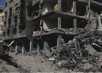 Khan Younis, sul de Gaza, 22 de abril de 2024. Khan Younis ficou completamente irreconhecível após a retirada das forças israelenses da região, deixando uma vasta área em ruínas. © Ben Milpas/MSF