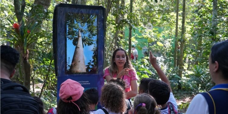 Gabriela Possato Moreira, supervisora pedagógica de Educação para Conservação do Parque das Aves Gabriela Possato Moreira, supervisora pedagógica de Educação para Conservação do Parque das Aves