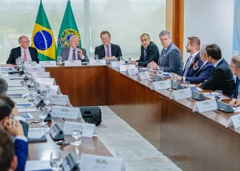 Representantes da Anfavea informaram que a produção de veículos automotores no terceiro trimestre totalizou 715 mil unidades, 19% a mais que no mesmo período do ano passado - Foto: Ricardo Stuckert/PR