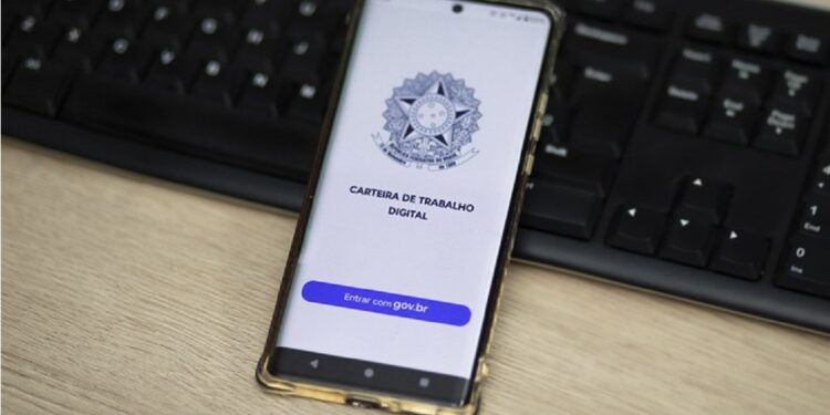 No acumulado dos últimos 12 meses, entre outubro de 2023 e setembro de 2024, o Brasil chega a mais de 1,83 milhão de novos empregos com carteira assinada criados - Foto: Vitor Vasconcelos / Secom PR