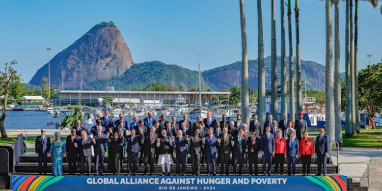 Foto de família dos líderes do G20 no Rio de Janeiro. Consensos contemplam as prioridades brasileiras na presidência do grupo. Foto: Ricardo Stuckert / PR Foto de família dos líderes do G20 no Rio de Janeiro. Consensos contemplam as prioridades brasileiras na presidência do grupo. Foto: Ricardo Stuckert / PR