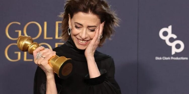 Fernanda Torres levou o prêmio de Melhor Atriz por Ainda Estou Aqui. Ela se tornou a primeira brasileira a ganhar o Globo de Ouro nesta categoria. Foto: Divulgação
Fernanda Torres levou o prêmio de Melhor Atriz por Ainda Estou Aqui. Ela se tornou a primeira brasileira a ganhar o Globo de Ouro nesta categoria. Foto: Divulgação