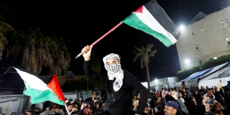 Acordo de cessar-fogo na Palestina é alcançado após 15 meses de guerra de Israel em Gaza. Acordo de cessar-fogo na Palestina é alcançado após 15 meses de guerra de Israel em Gaza.
