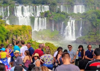 Créditos das fotografias: Edison Emerson/Urbia Cataratas