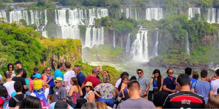 Créditos das fotografias: Edison Emerson/Urbia Cataratas Créditos das fotografias: Edison Emerson/Urbia Cataratas