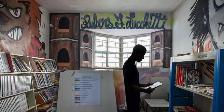 Dos 28 unidades socioeducativas, apenas 18 tem salas de aula adequadas para os internos. Daniel Caron/DPE/PR