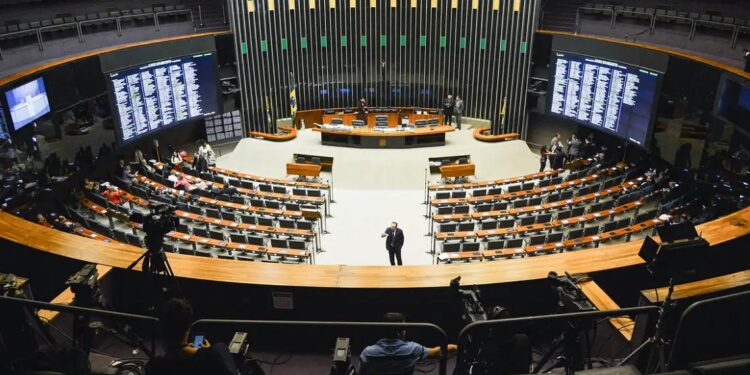 Câmara dos Deputados (Foto: Antonio Cruz/ Agência Brasil) Câmara dos Deputados (Foto: Antonio Cruz/ Agência Brasil)
