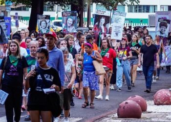 A concentração para a marcha será no Bosque Guarani, às 9h – foto  Marcos Labanca/APP Sindicato Foz/Arquivo
