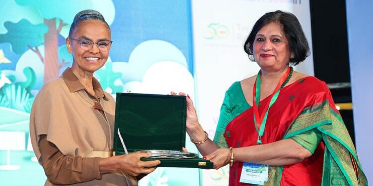 Marina recebe Prêmio de Liderança para o Desenvolvimento Sustentável em Nova Delhi, na Índia - Foto: TERI Marina recebe Prêmio de Liderança para o Desenvolvimento Sustentável em Nova Delhi, na Índia - Foto: TERI