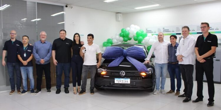 Cooperados foram sorteados após comprar consórcio e abrir poupança – foto divulgação Cooperados foram sorteados após comprar consórcio e abrir poupança – foto divulgação