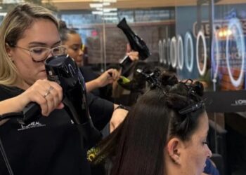 O setor de cabeleireiros e beleza está entre as atividades que mais tiveram pequenos negócios criados em março - Foto: Senac DF