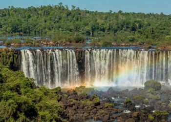 Floriano e visão frontal das Cataratas: Urbia Cataratas – Parque Nacional do Iguaçu