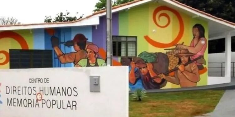 Centro de Direitos Humanos tem 30 anos de atuação em Foz do Iguaçu. — Foto Divulgação/arquivo Centro de Direitos Humanos tem 30 anos de atuação em Foz do Iguaçu. — Foto Divulgação/arquivo