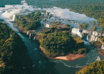 Crédito das fotografias:
Cataratas aérea: Fábio Borges