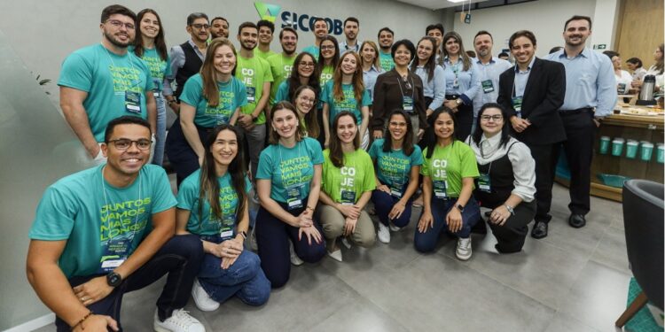 Com apoio do Sicoob, Rodada de Negócios da ACIFI Jovem gera conexões e oportunidades – foto Léo Leite/ACIFI Jovem-COJEFI Com apoio do Sicoob, Rodada de Negócios da ACIFI Jovem gera conexões e oportunidades – foto Léo Leite/ACIFI Jovem-COJEFI