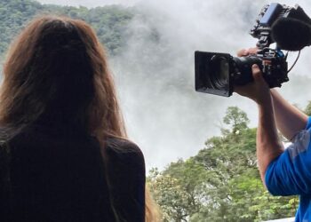 Cataratas do Iguaçu e trem da Serra do Mar estão em reality show da emissora BBC
Foto: Lucas Petit