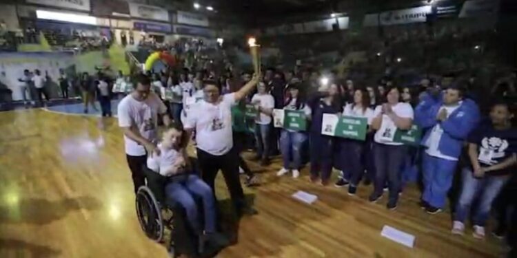 Foz do Iguaçu sedia a XXIII Olimpíadas Especiais das APAEs do Paraná Foz do Iguaçu sedia a XXIII Olimpíadas Especiais das APAEs do Paraná