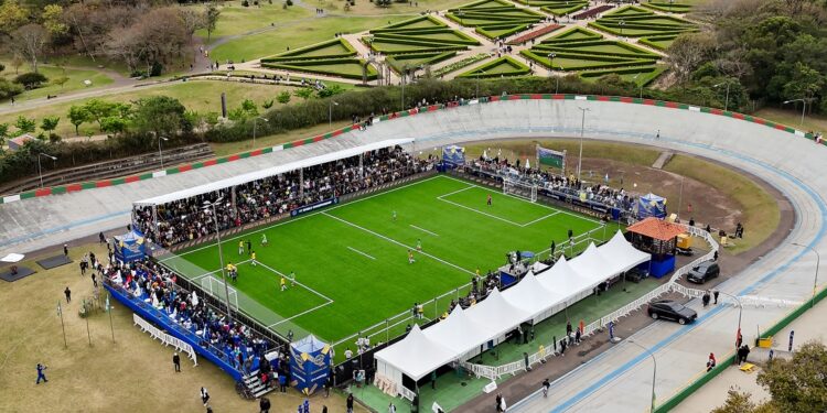 Mundial de Clubes de Futebol7 traz equipes de dez países a Curitiba
Foto: Geraldo Bubniak/AEN Mundial de Clubes de Futebol7 traz equipes de dez países a Curitiba
Foto: Geraldo Bubniak/AEN