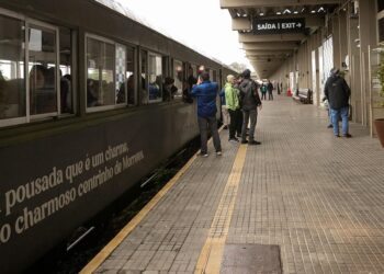 Turismo cresce 5,5% e serviços avançam 2,5% no primeiro semestre no Paraná
Foto: Roberto Dziura Jr/AEN