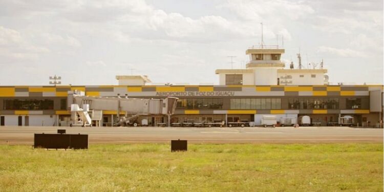 Foto: Aeroporto Internacional de Foz do Iguaçu Foto: Aeroporto Internacional de Foz do Iguaçu