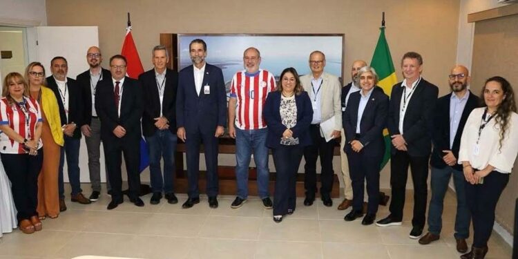Reunião discutiu o Plano de Desenvolvimento Trinacional. foto: divulgação. Reunião discutiu o Plano de Desenvolvimento Trinacional. foto: divulgação.