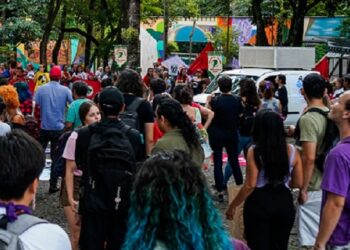 Concentração do ato será na no Bosque Guarani a partir das 16h30. Foto: Marcos Labanca. APP-Sindicato – Foz, arquivo.