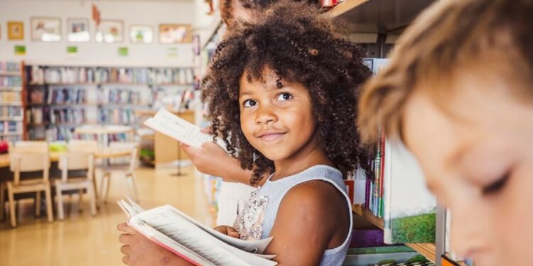 Programa de Formação Continuada Leitura e Escrita na Educação Infantil. Foto: GettyImages Programa de Formação Continuada Leitura e Escrita na Educação Infantil. Foto: GettyImages