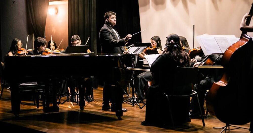 Evento gratuito valoriza a música clássica e o intercâmbio cultural entre artistas da fronteira. Foto: Orquestra de Câmara Municipal Cidade do Este