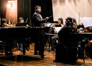 Evento gratuito valoriza a música clássica e o intercâmbio cultural entre artistas da fronteira. Foto: Orquestra de Câmara Municipal Cidade do Este