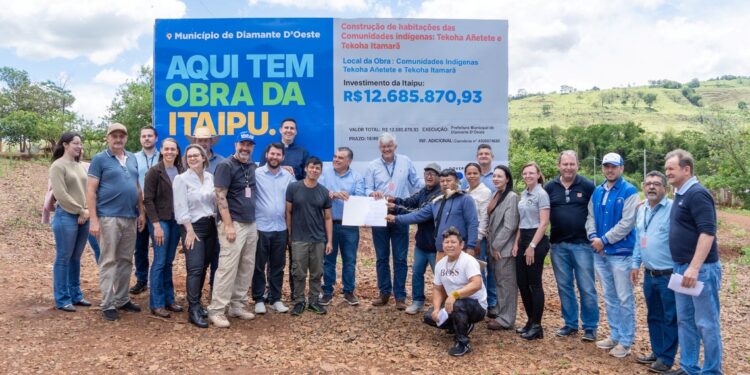 Anúncio de investimentos da Itaipu em comunidades indígenas em 
Diamante D’Oeste. Foto: Sara Cheida/Itaipu Binacional.