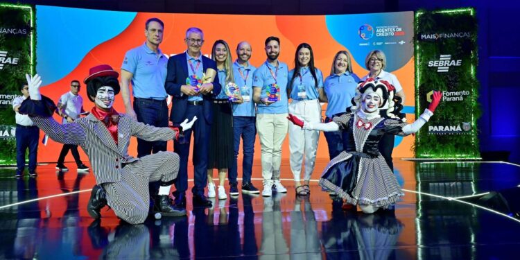 Encontro premia municípios e evidencia o papel do crédito no fortalecimento de micro e pequenas empresas
Foto: Fomento Paraná.
